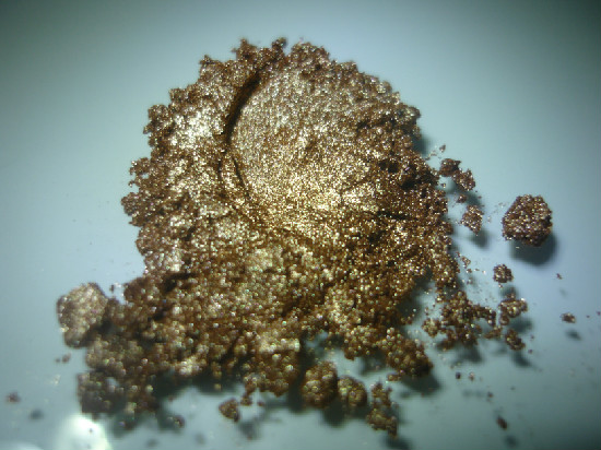 Bronze mica powder